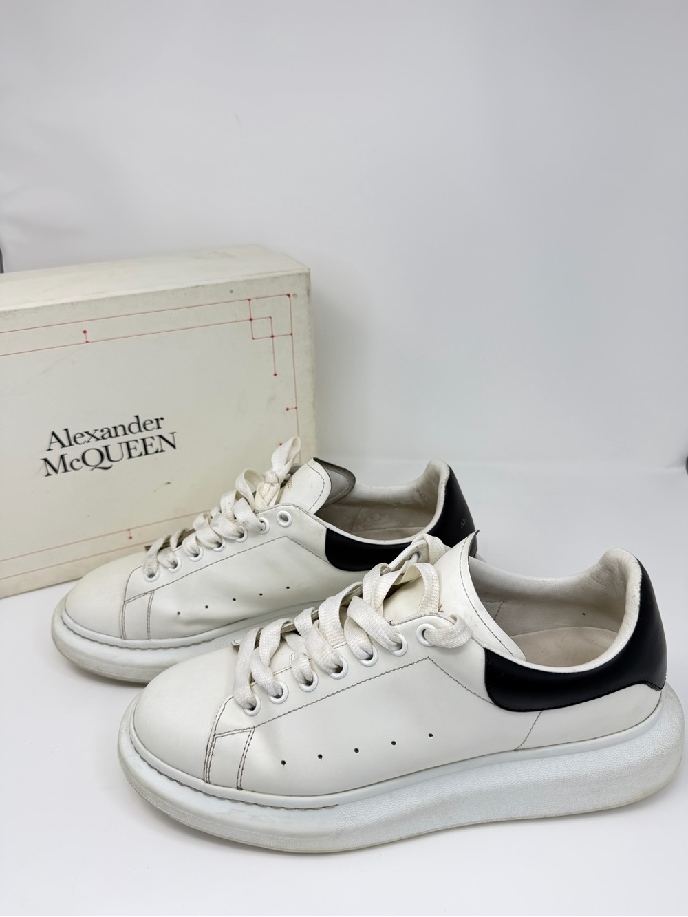 Alexander McQUEEN White Leather Sneakers with Black Heel Tab